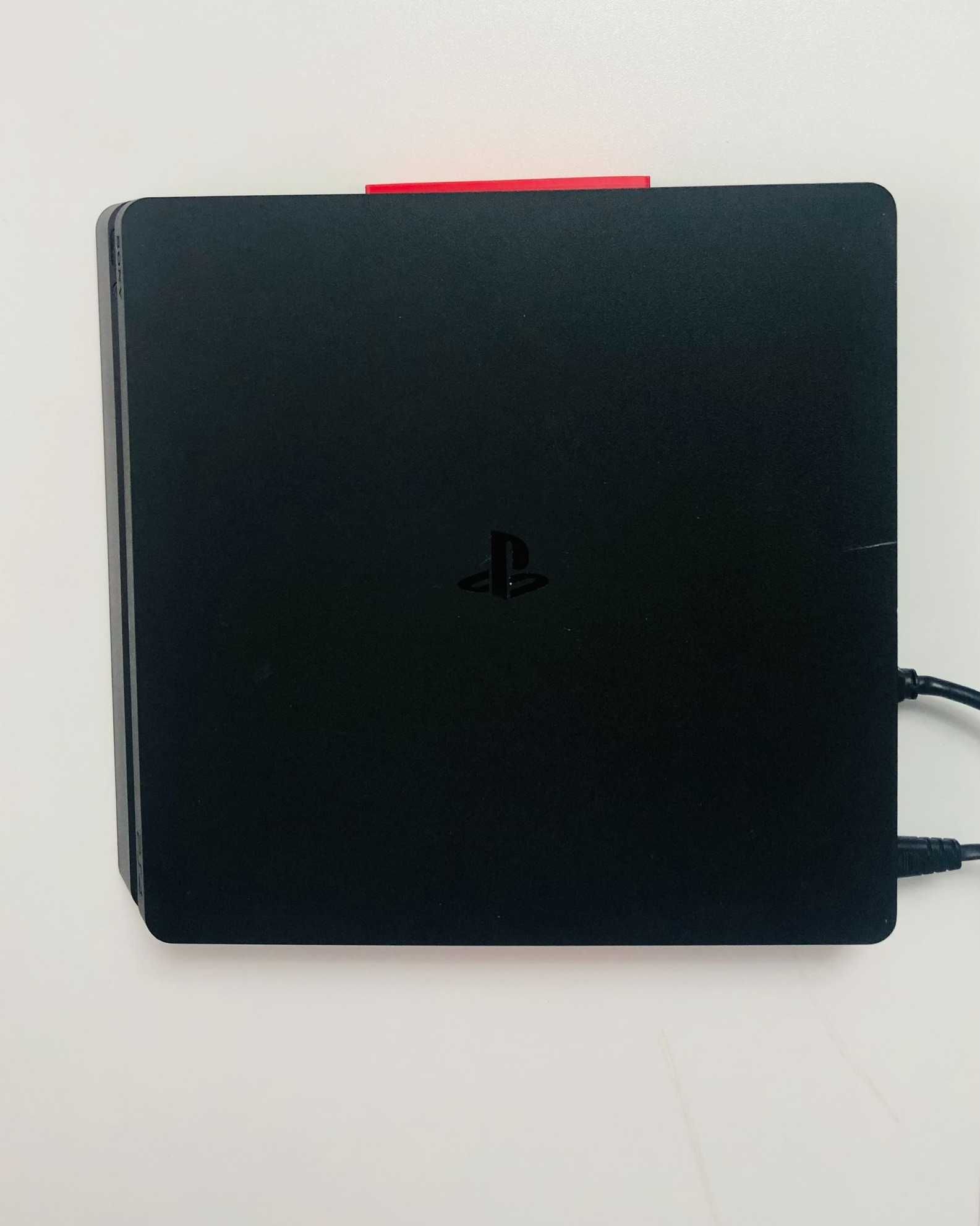 Suport Montaj Consola Playstation 4 Pro Slim Fat pe perete PS4