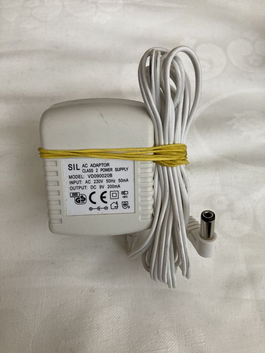 Alimentator 9v . Adaptor 9v . Transformator 9v