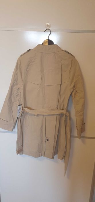 Gil Bret , pardesiu dama