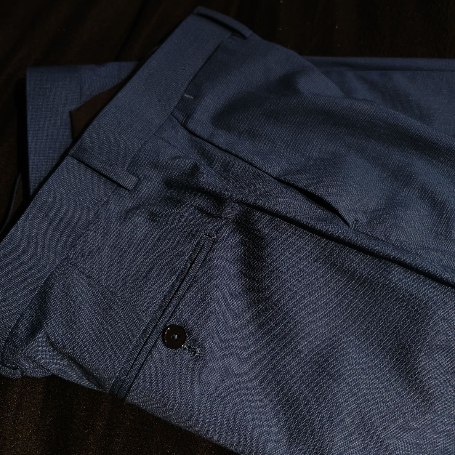Pantaloni de ocazie Tailored Mango albastru