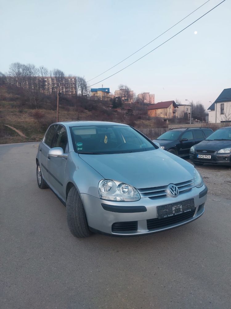 Dezmembrez/ Dezmembrari Golf 5 1.6 MPI 1.6FSI