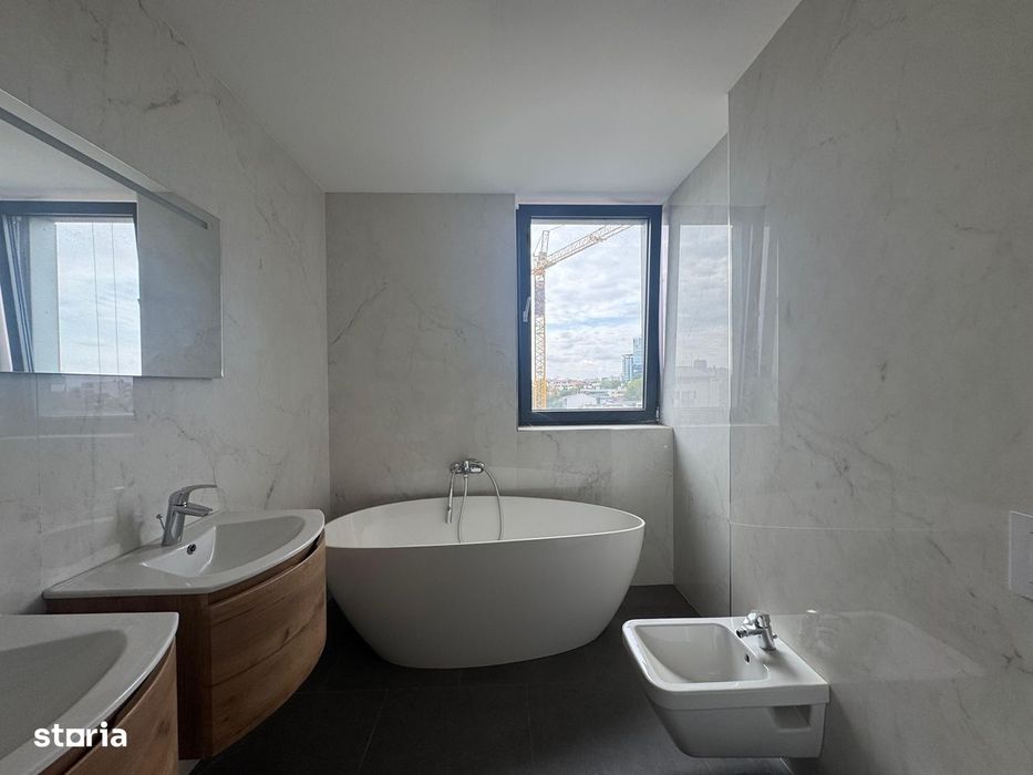 3 camere PREMIUM| 117 MP + 10 MP terasa