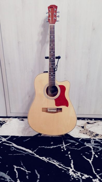 Vând chitării Fender electro acustice