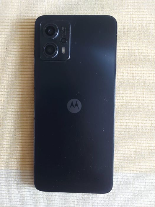 Vând Motorola G13, duos, stare foarte bună