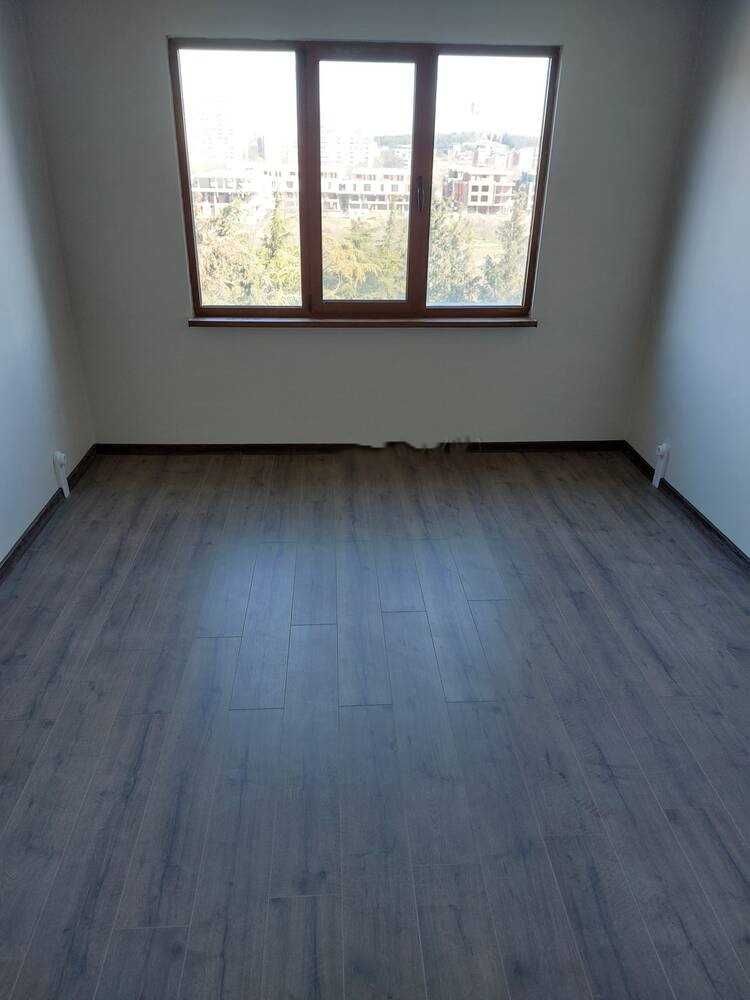 Продава се Двустаен апартамент в Стара Загора, Център - 50 кв.м за 1470 €/кв.м - Снимка #1