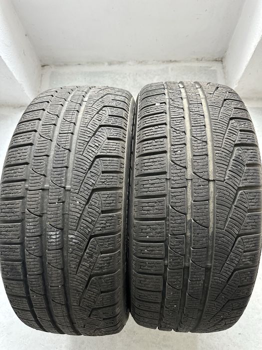 Vand set 2 anvelope 235/40/19 Pirelli Sottozero iarna