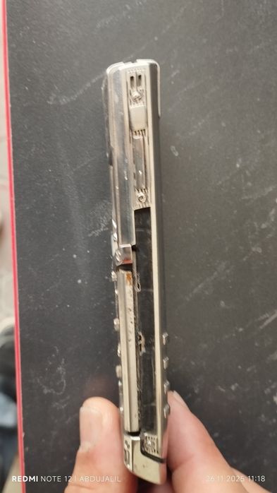 Original VERTU telefoni sotiladi