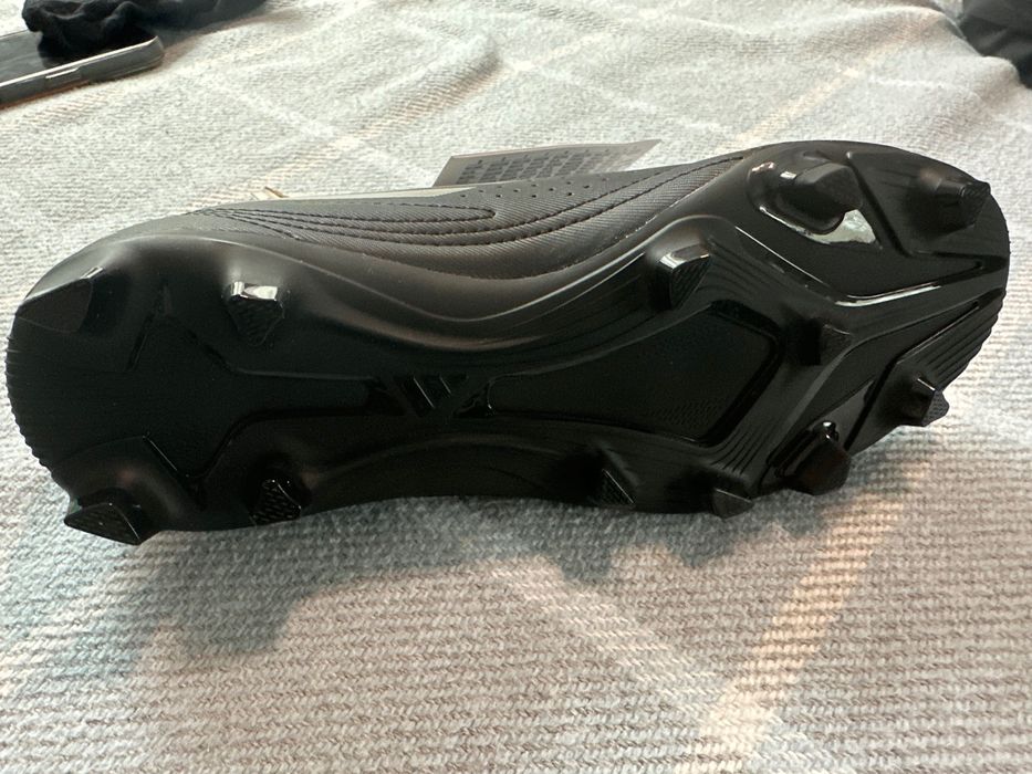 Чисто нови бутонки