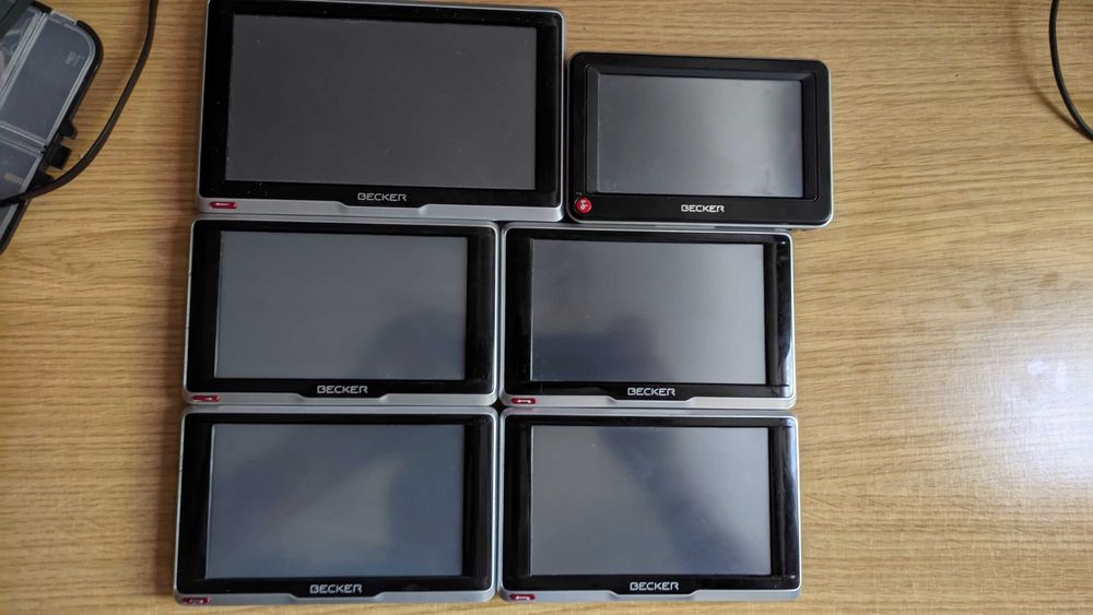 Навигация висок клас за камион Becker 5"