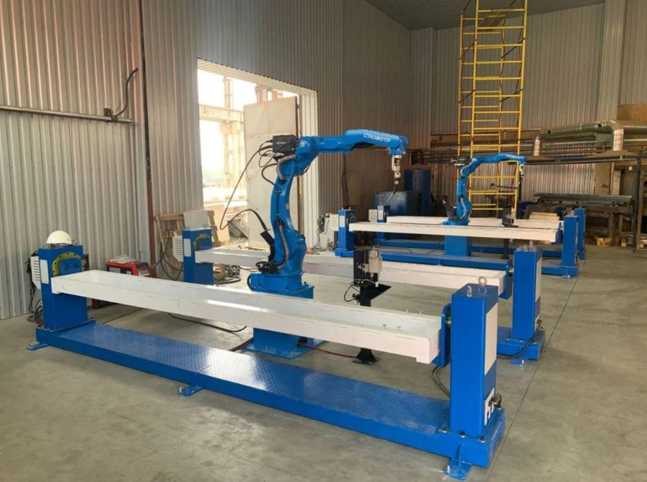 Промышленный робот сварка