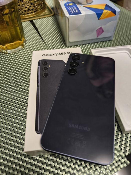 A 55 5g telefonul arată perfect