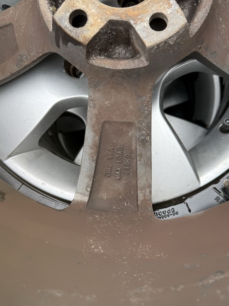 1бр Джанта 19'' с драскотини пукнато Rotor Audi 5х112 8,5j et35 брой