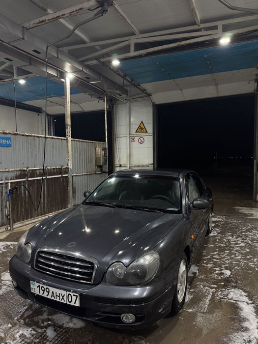 Hyundai Sonata 2004, автомат, заводской газ.
