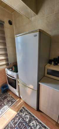 Срочно продаётся холодильник Атлант Минск!