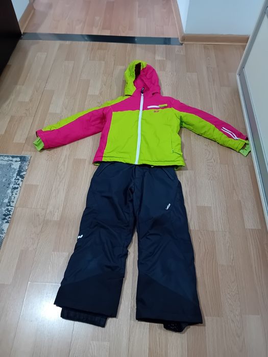 Vand combinezoane  fete