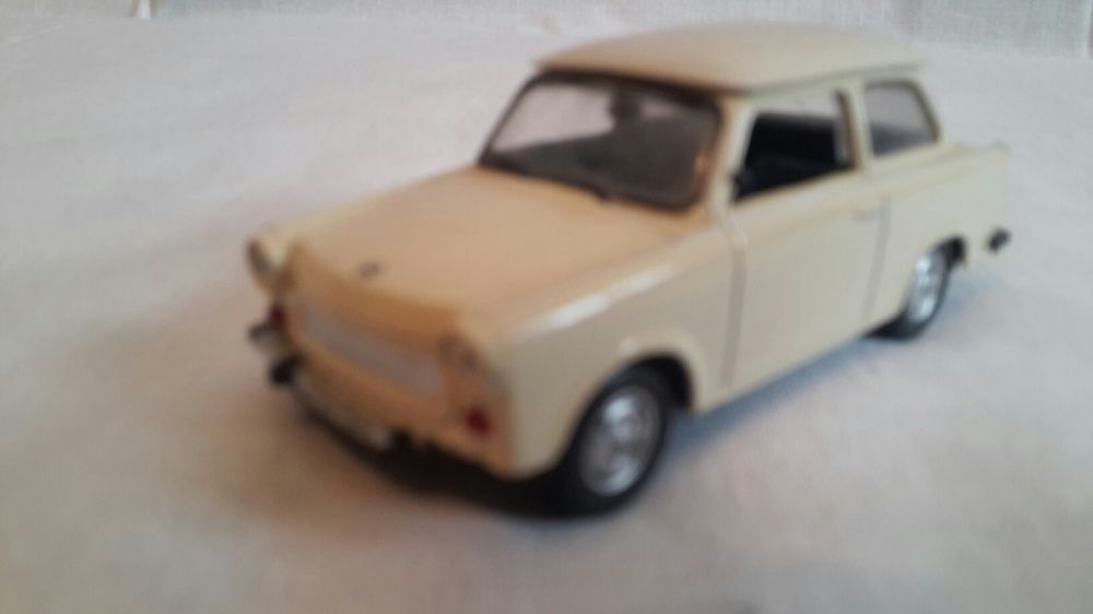 Macheta Trabant 601 scala 1 : 43