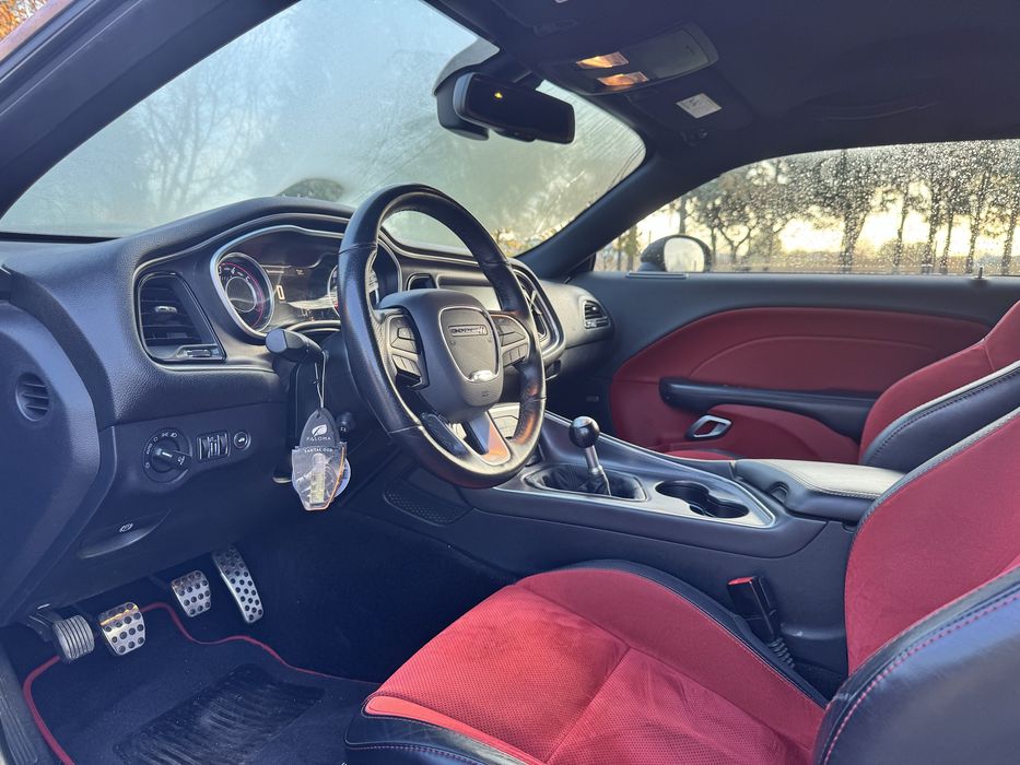 Vand Dodge Challenger SRT 6.4