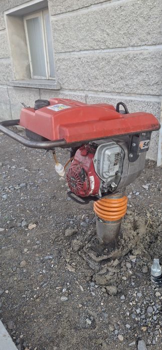 Бензинова трамбовка