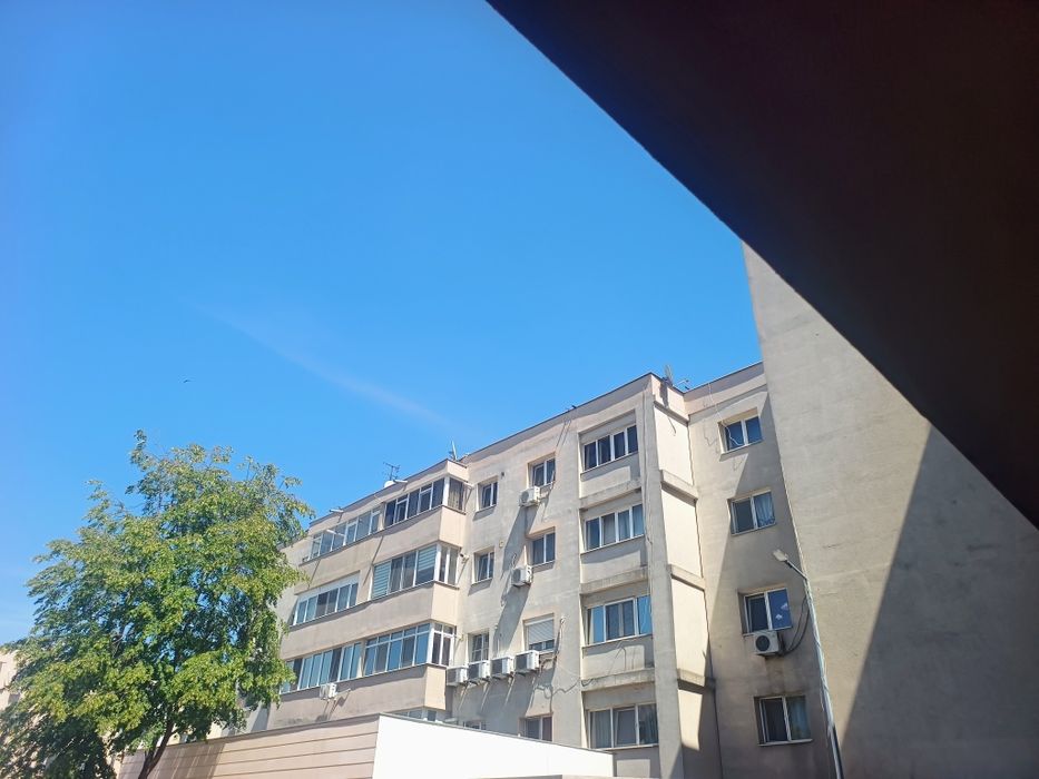 De vânzare apartament cu 3 camere Popești Leordeni Ilfov .