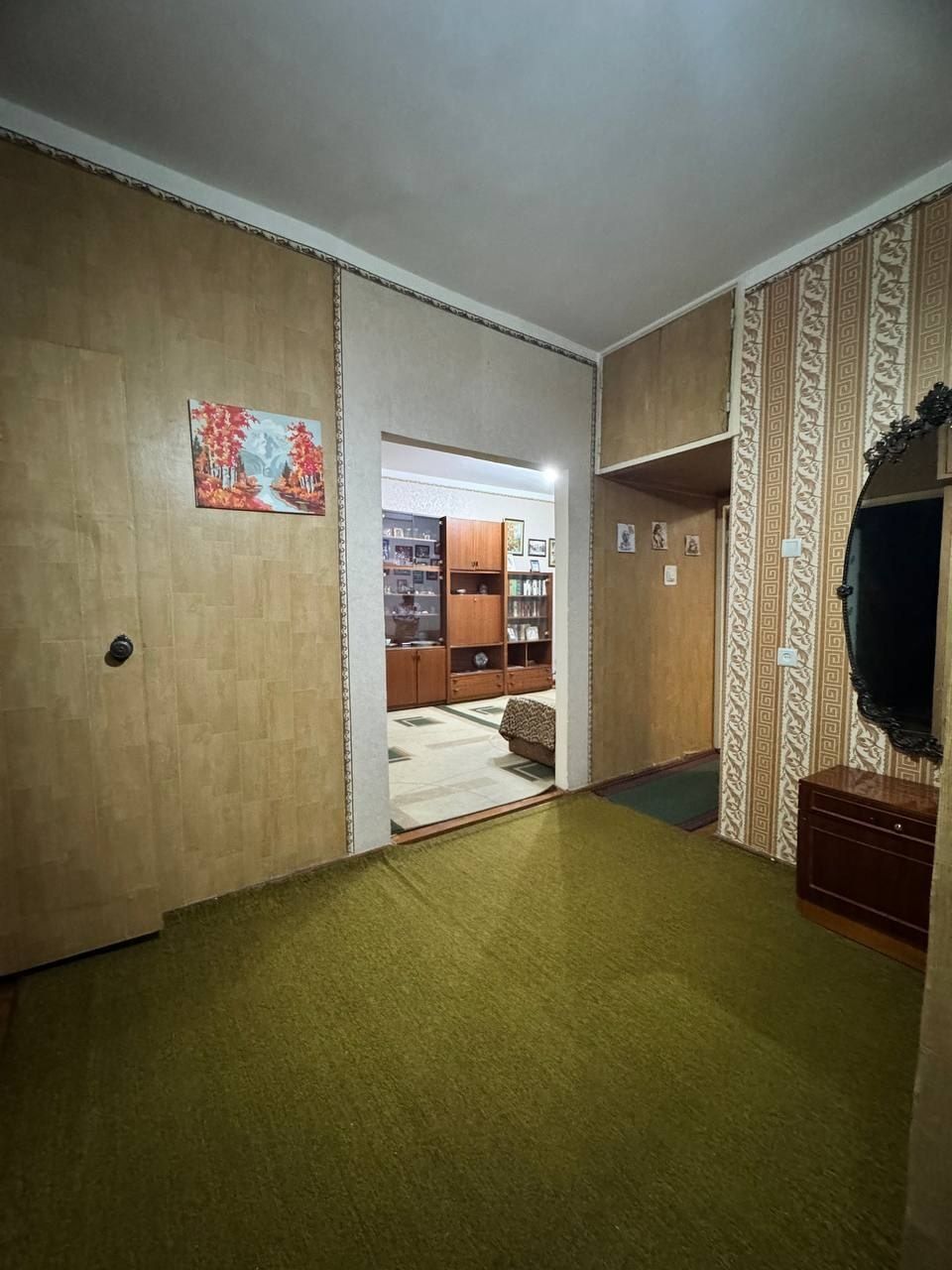 Срочно! 3/5/5. Квартира в Сергели 3 (ор-р: Ярмарка).