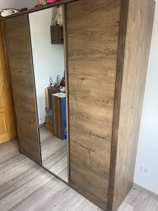 Vand sifonier si pat de la Jysk