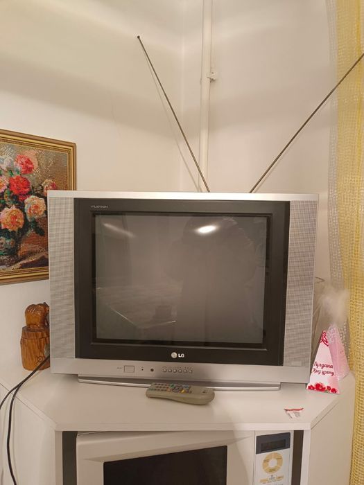 Продам телевизор