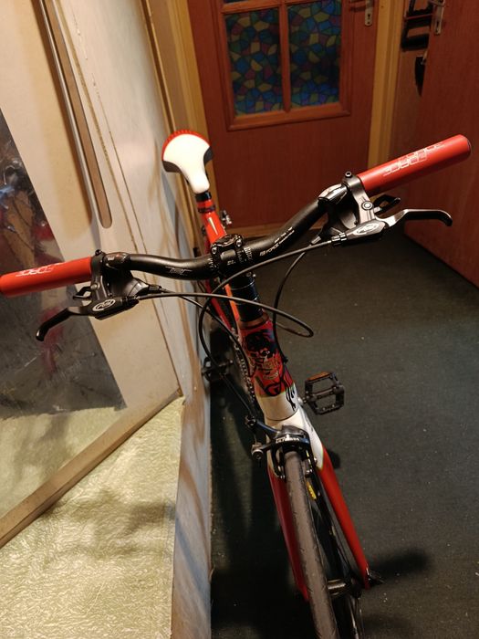 CINELLI full carbon cu GPS Garmin