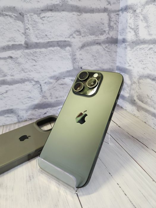 Продам iphone 16pro на 128гб