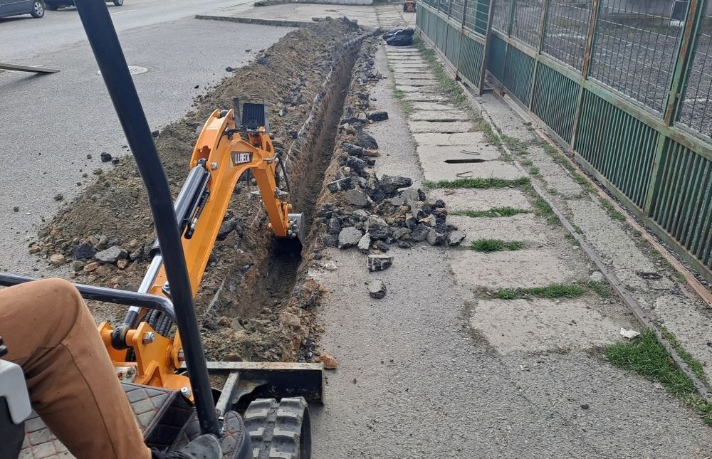 Utilaje  - transport  - demolări  Construcții Tulcea