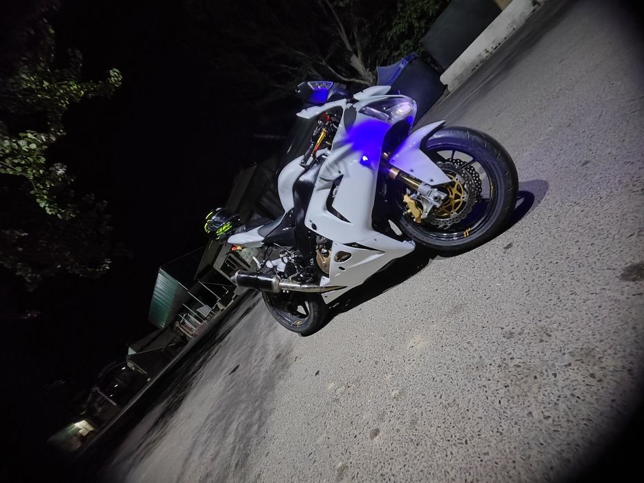 Kivasakiy zx10 r 2004