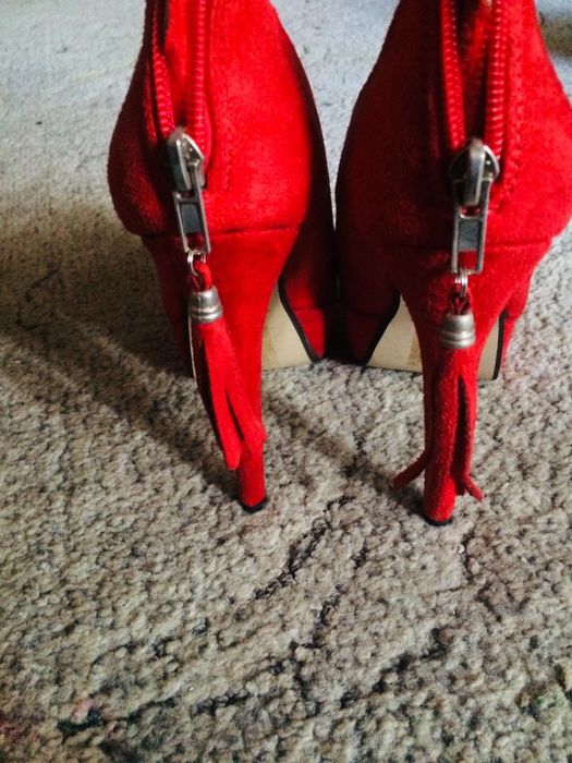 Продаю ботильоны