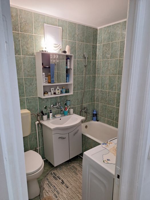 Vand Garsonierã în Bumbesti Jiu 26.000€