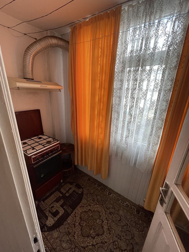 Închiriez Apartament 2 Camere Decomandat Falticeni - Mobilat