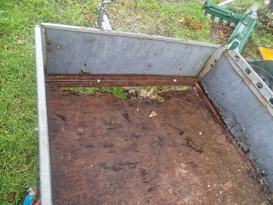 Ремарке 750 кг.  260/130