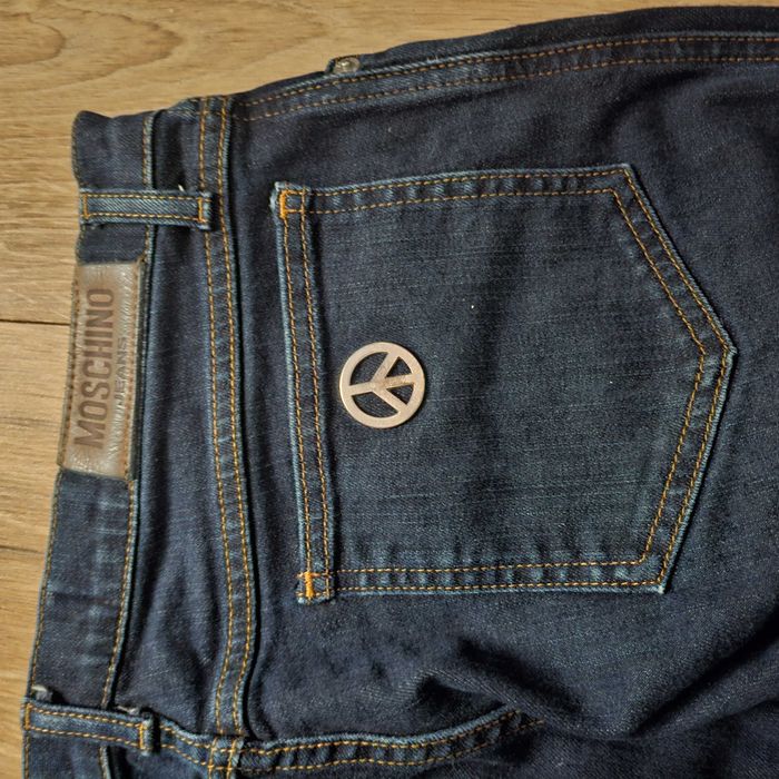 Vand Blugi MOSCHINO ORIGINALI Donna Peace Badge LV Dsquared Amiri