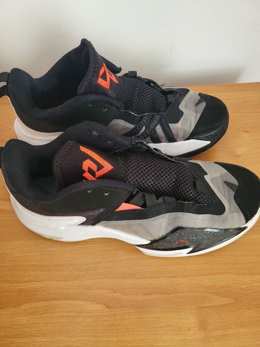 Adidasi Jordan baschet