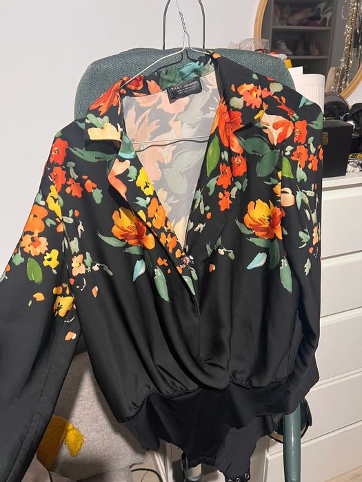 Body zara negru cu flori stil cămașă S