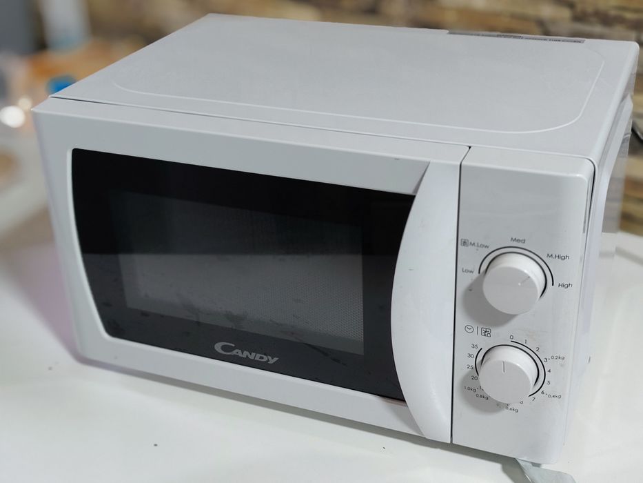 Cuptor cu microunde Candy Idea CMW20SMW, 700 W, 20 L