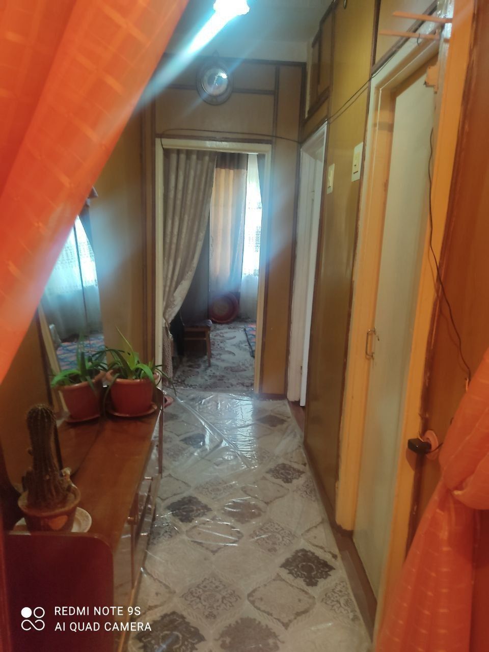 Uy sotiladi 2 xonali