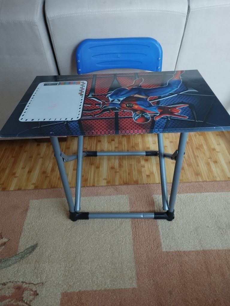 Детско бюро с столче