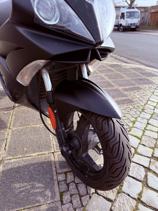 Scuter 49cc Peugeot Jet Force C-Tech