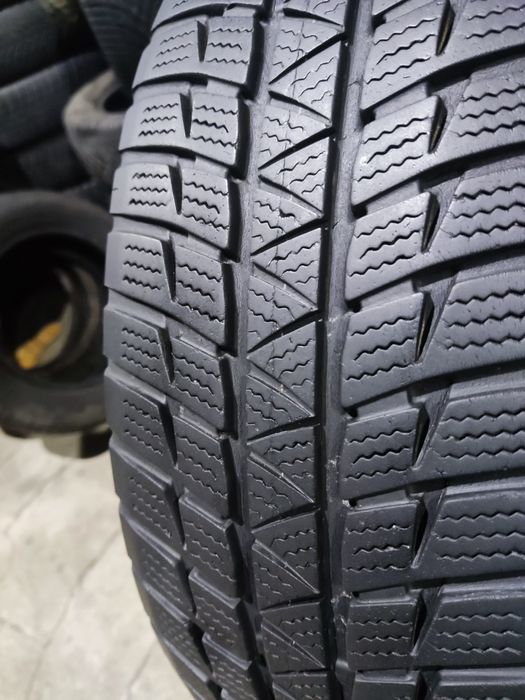 2бр зимни гуми 185/65/15 Falken EuroWinter
6.5mm
Без лепенки и кривини