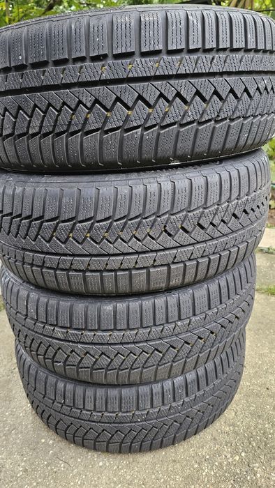 Vând anvelope Continental 205/50 R17 in stare foarte