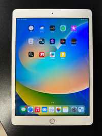Apple iPad 10.2-Inch 8th Gen 2020 WiFi, 32GB, A2270