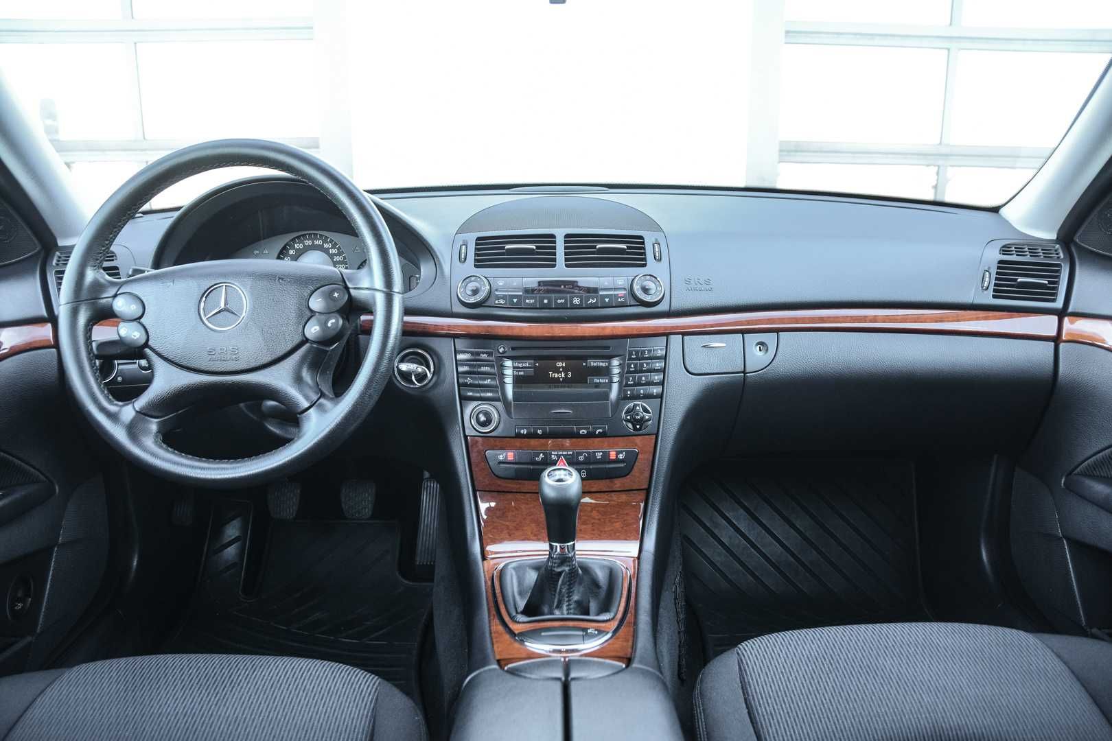 Mercedes Benz E220 Elegance