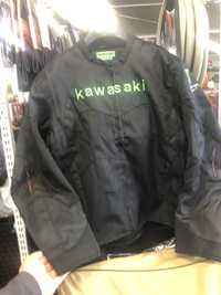 Яке Kawasaki със протектори черно