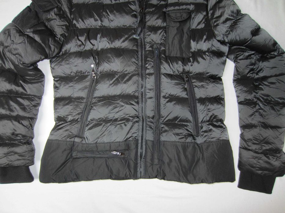 Geaca dama Parajumpers, masura L,umplutura puf, gluga ,stare f.buna