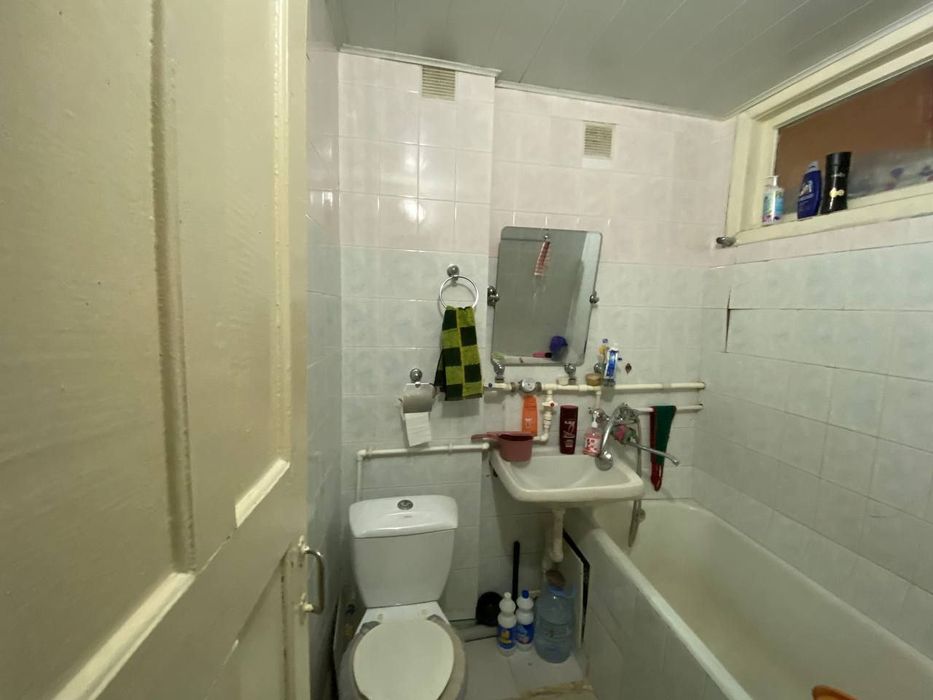 Zudlik bilan 2 xonali kvartira sotiladi