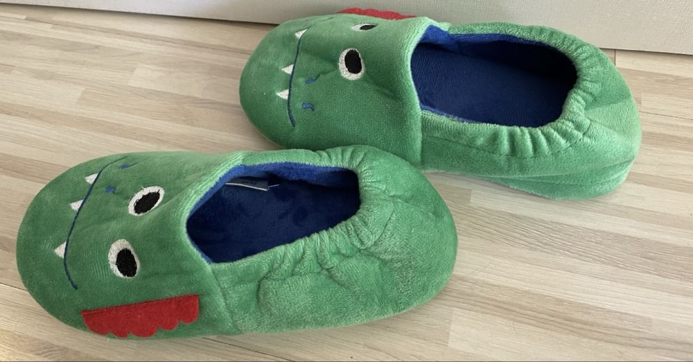 Детски пантофи, пантофи slip-on и кроксове за момче