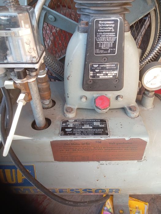 Compresor vechi vechi